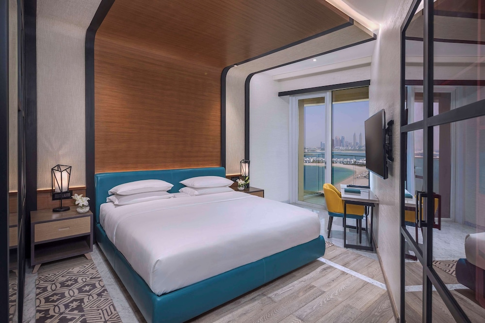 Andaz Deluxe Room with Balcony photo 1