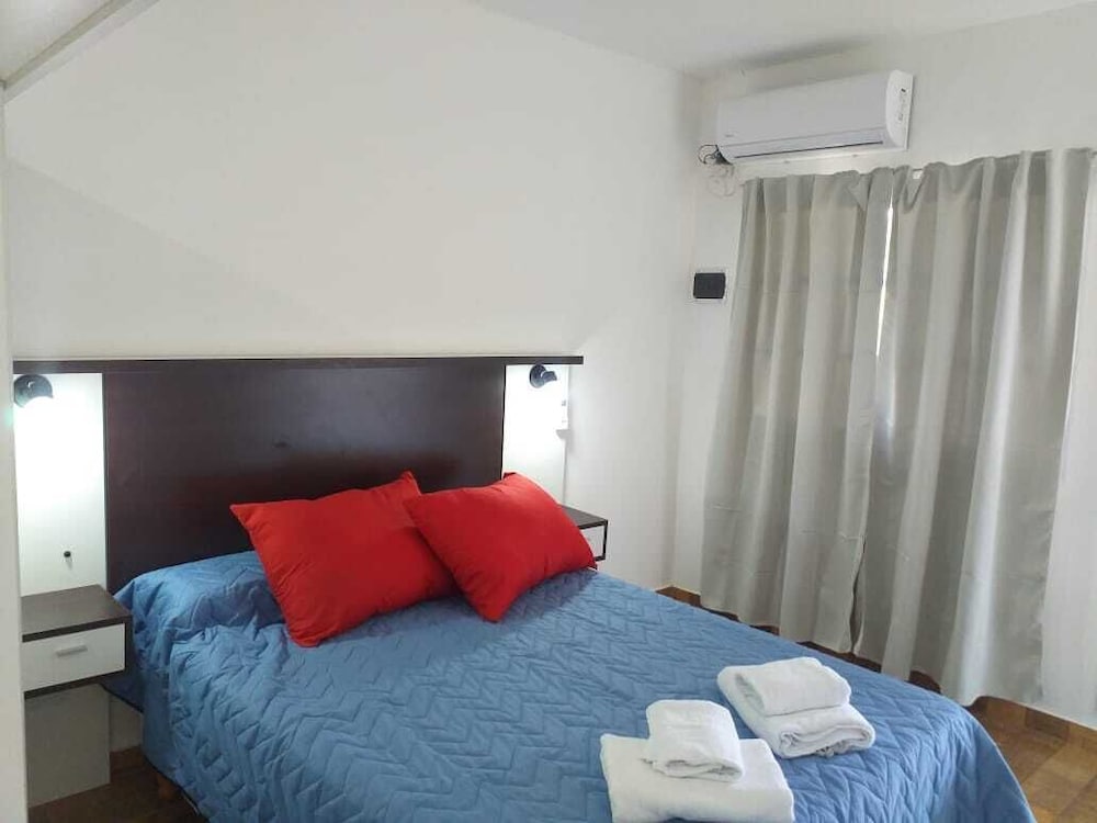 Studio, 1 Bedroom photo 1