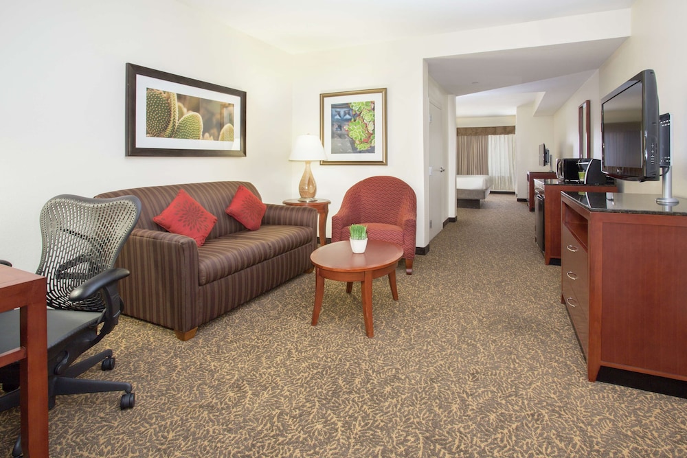 Junior Suite, 1 King Bed, Hearing Accessible - Photo 1