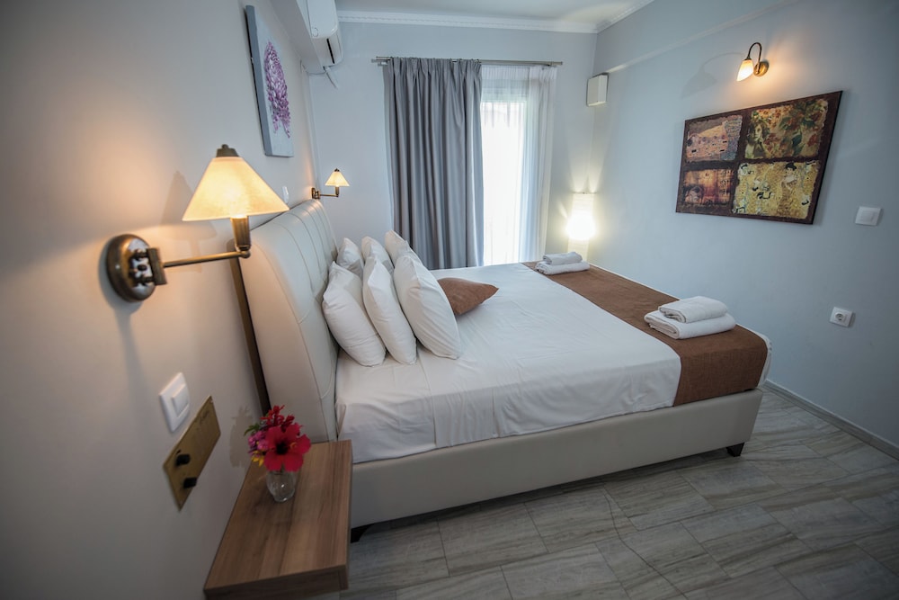 Twin Room, Partial Sea View photo 3