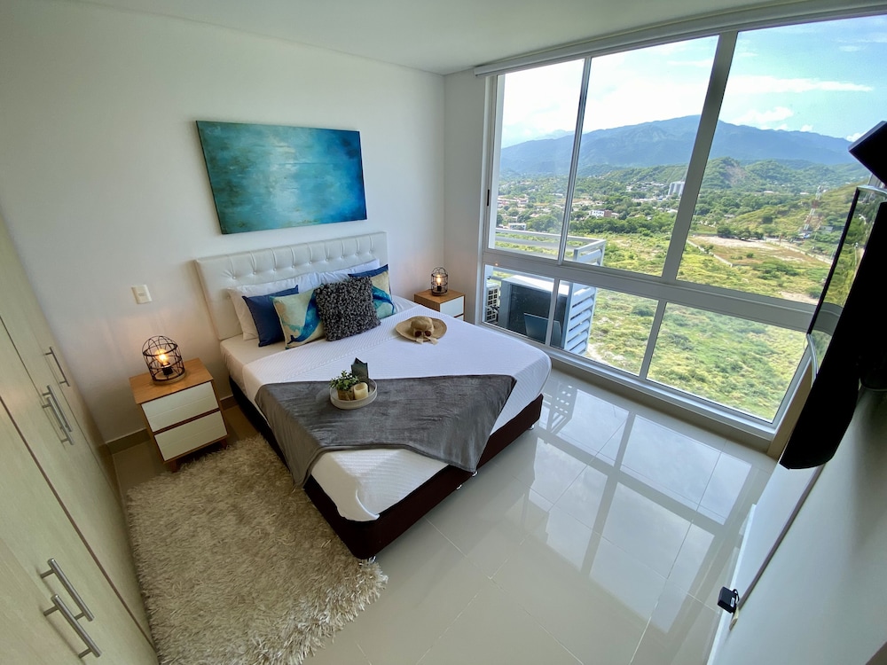 Exclusive Apartment, 3 Bedrooms, City View (Smr330a) photo 1