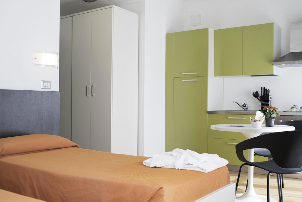Studio, 1 Double or 2 Twin Beds - Photo 1