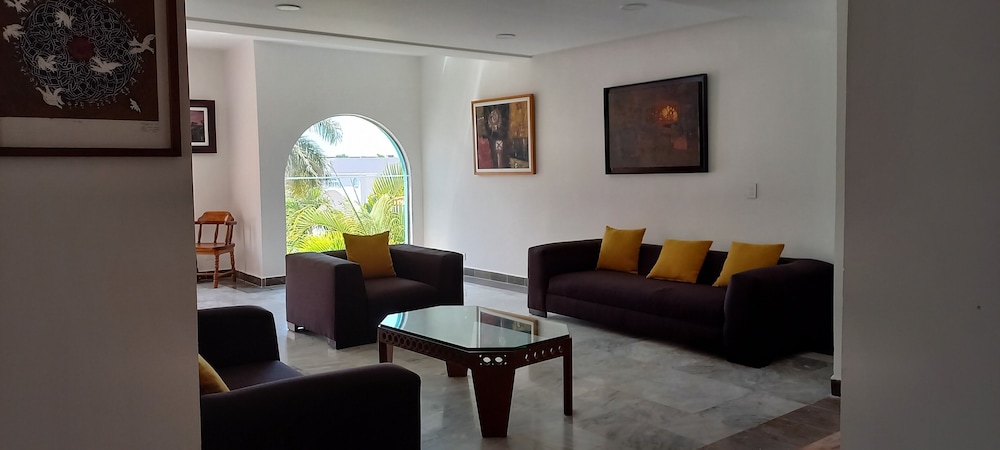 Two Bedroom Ocean View with Pool - Photo 7