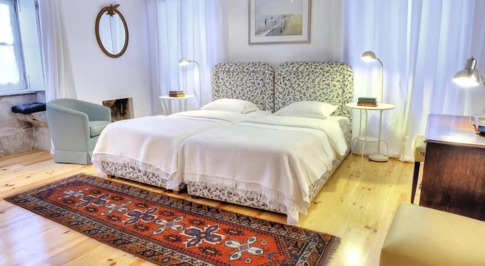 Comfort Twin Room thumbnail 5