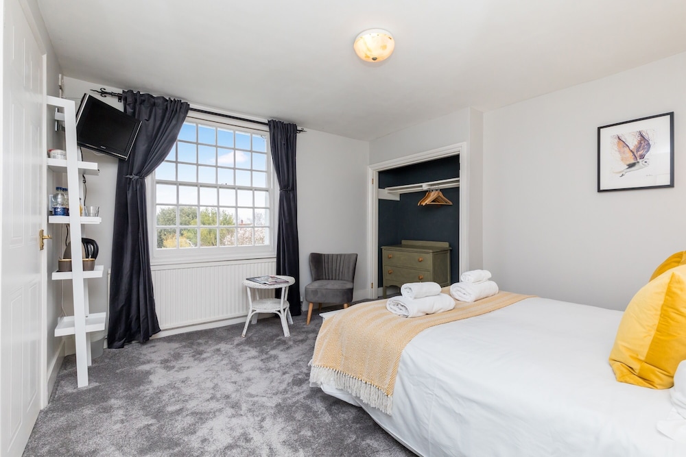 Double Room with Private Shower photo 2