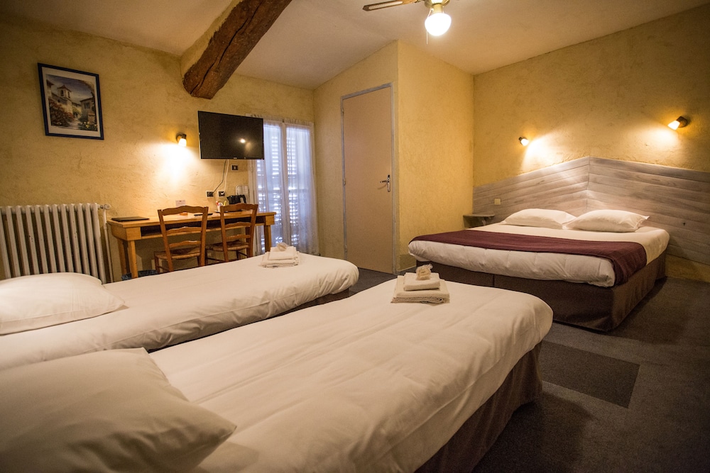 Quadruple Room photo 2