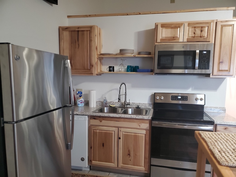 Deluxe Double Room, 2 Queen Beds, Kitchen photo 1