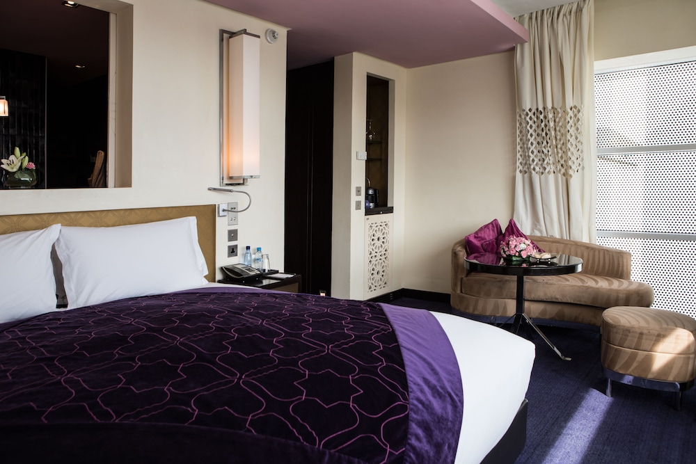 Superior Room, 1 King Bed, City View - Photo 4