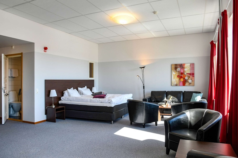 Suite, 1 Double Bed, Non Smoking photo 1