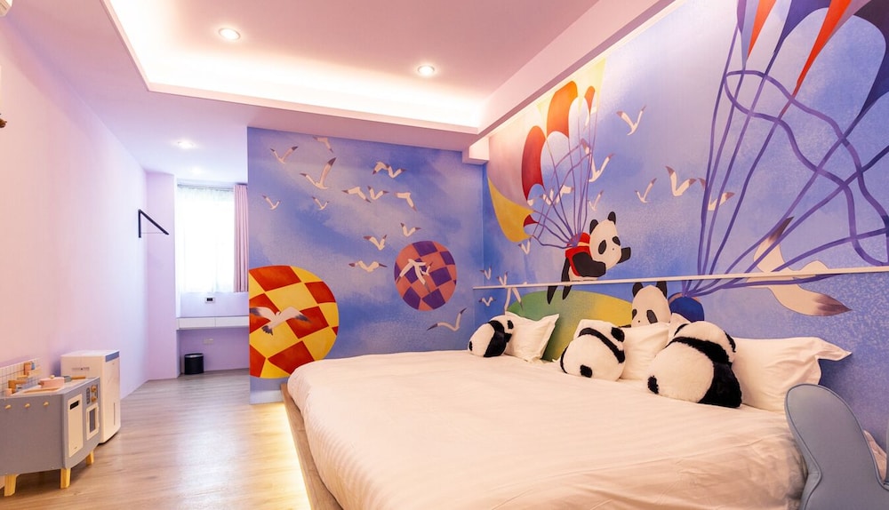 Classic Room, Multiple Beds, Non Smoking, Mountain View photo 3