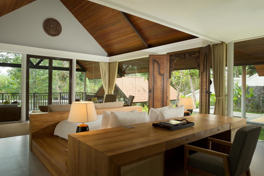Grand Spa Pool Villa thumbnail 6