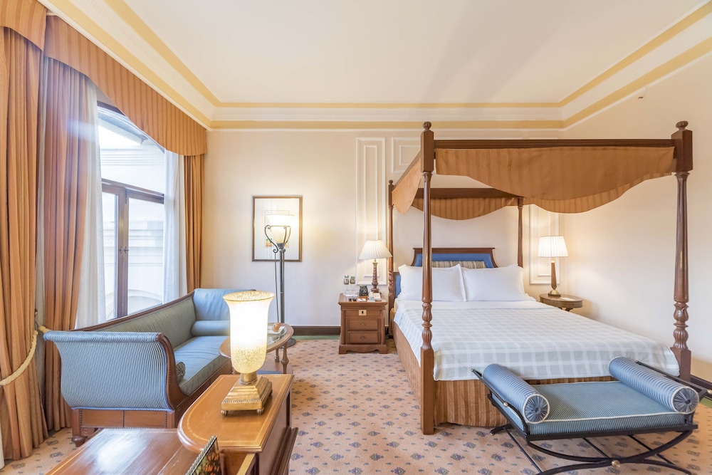 Premier Room