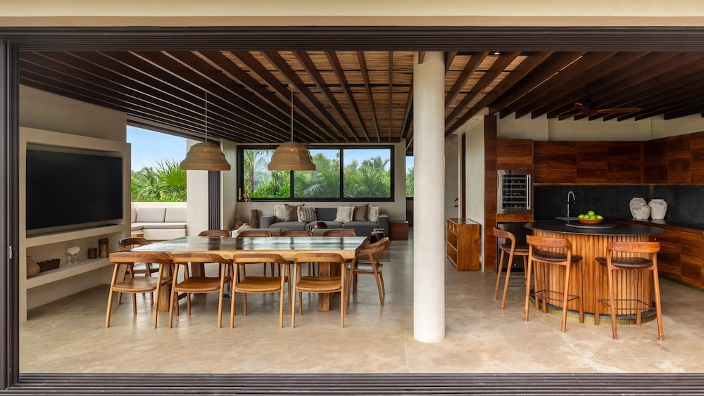 Villa Zamna (Same price for up to 10 guests) thumbnail 5