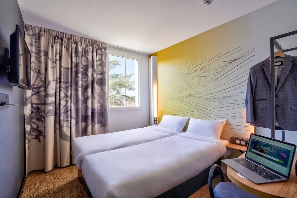 Twin Room - Photo 1