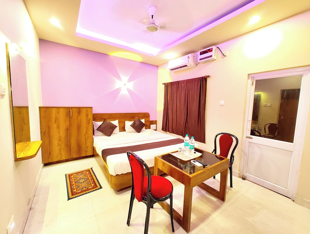 Deluxe Double Room, Multiple Beds, Air conditioning