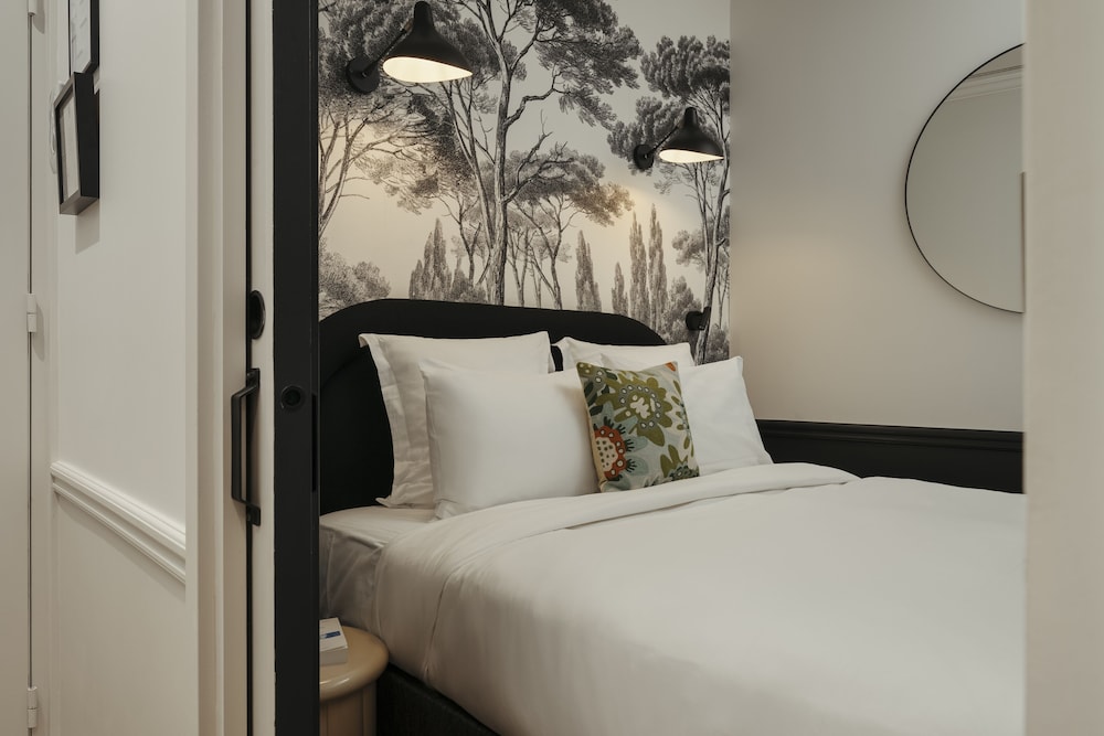 1-BR Superior Apartment photo 2