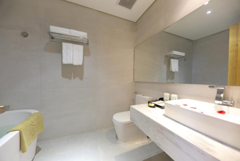 Family Apartment, 1 Bedroom, Non Smoking, City View photo 3