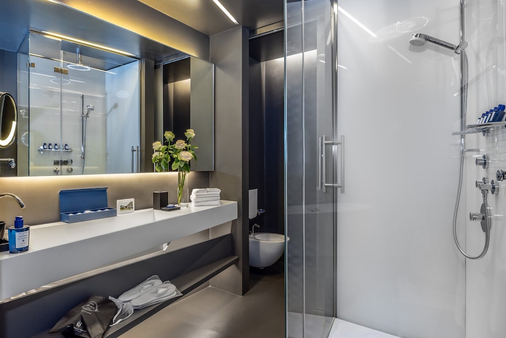 Junior Suite, Park View (Sky) - Photo 5