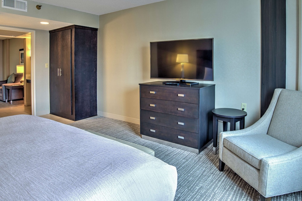 Suite, Accessible, Non Smoking photo 1