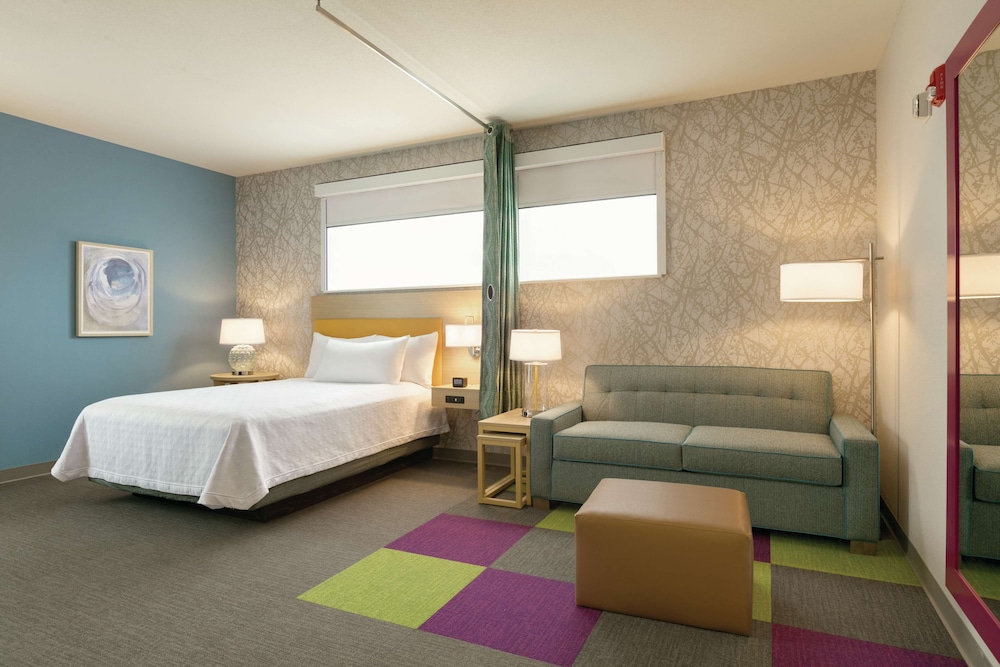 Room, 1 Queen Bed, Accessible, Bathtub photo 3