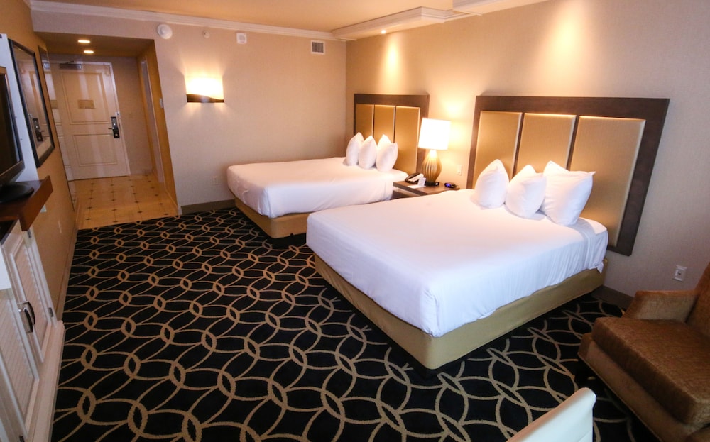 Rodeo Tower, 2 Queen Beds - Photo 2