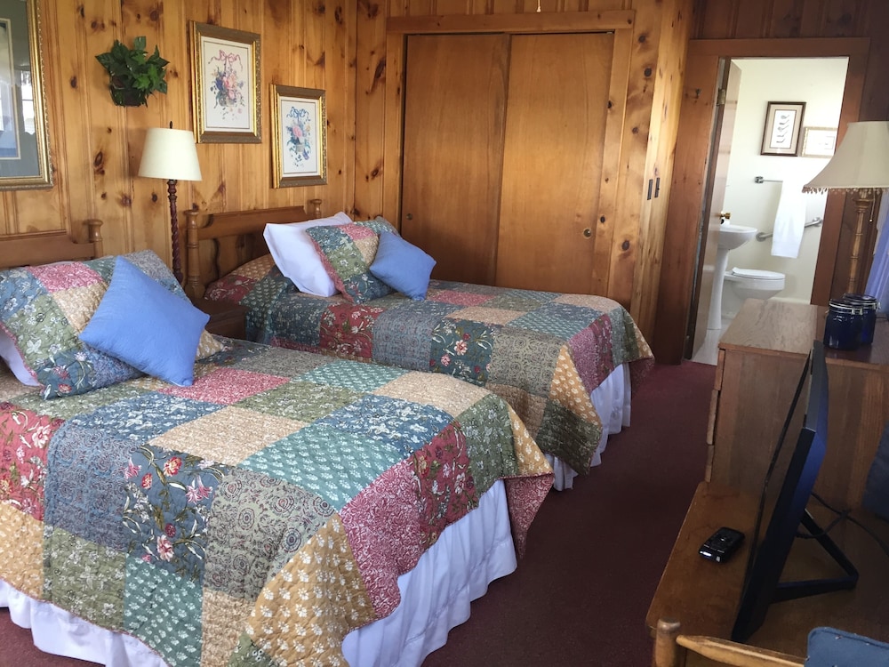 Standard Room, 2 Twin Beds, Sea View photo 1