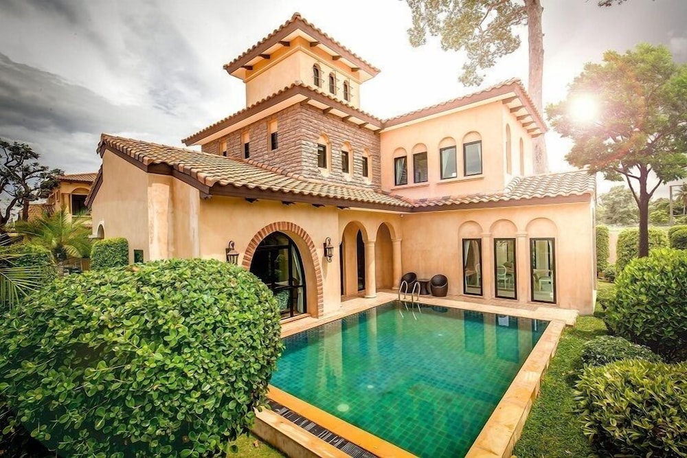 2 Bedroom Pool Villa