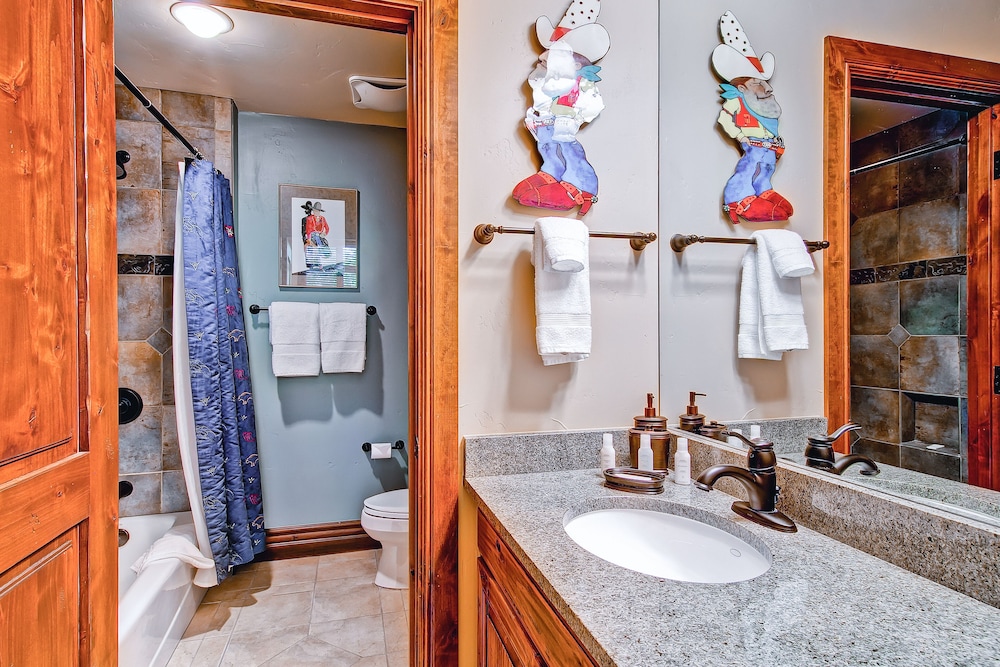Highlands Lodge 3 Bedroom + Loft Platinum photo 3