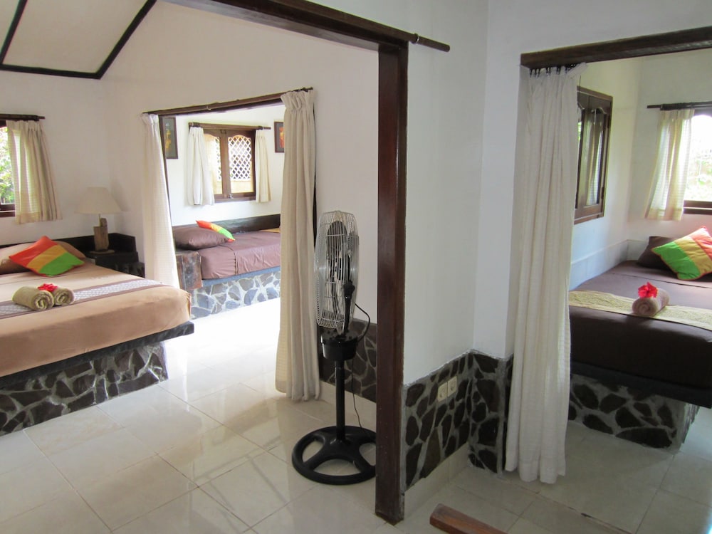 Family Bungalow - Photo 3