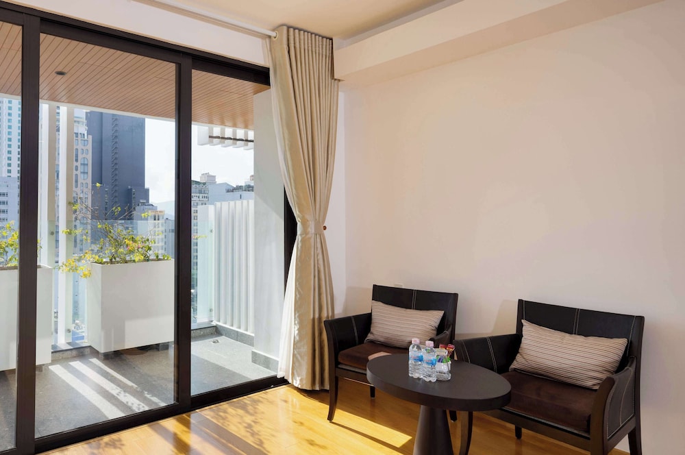Family Quadruple Room, Balcony, City View - Photo 5