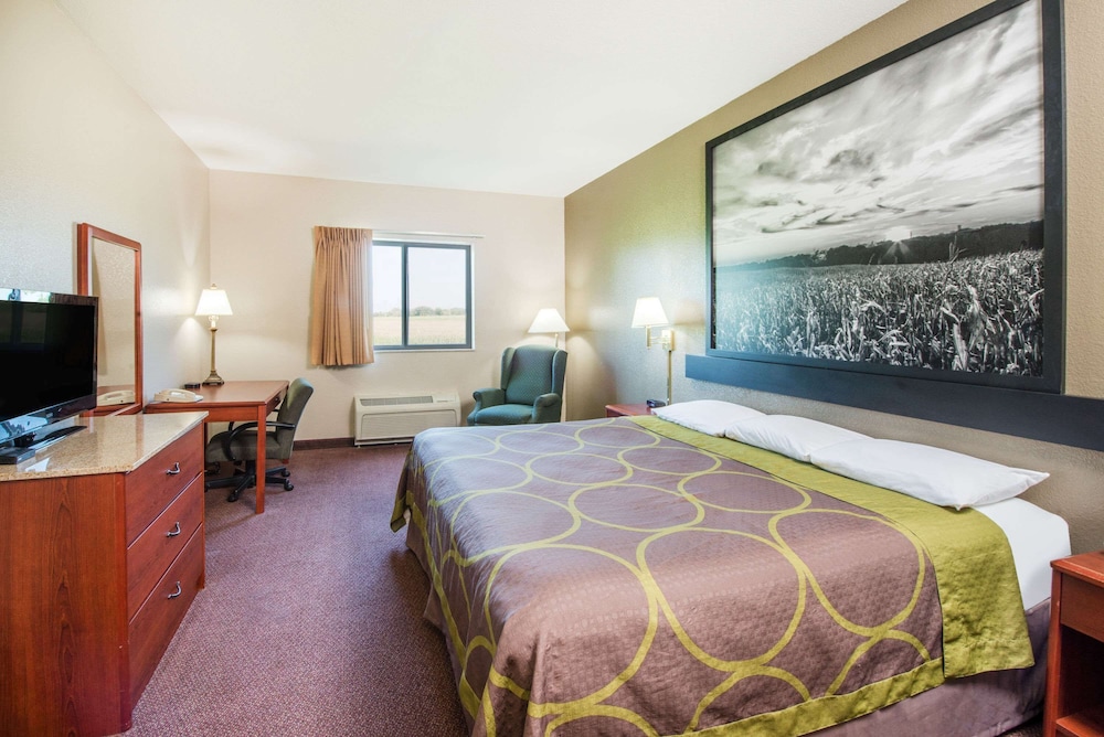 Standard Room, 1 King Bed - Photo 1