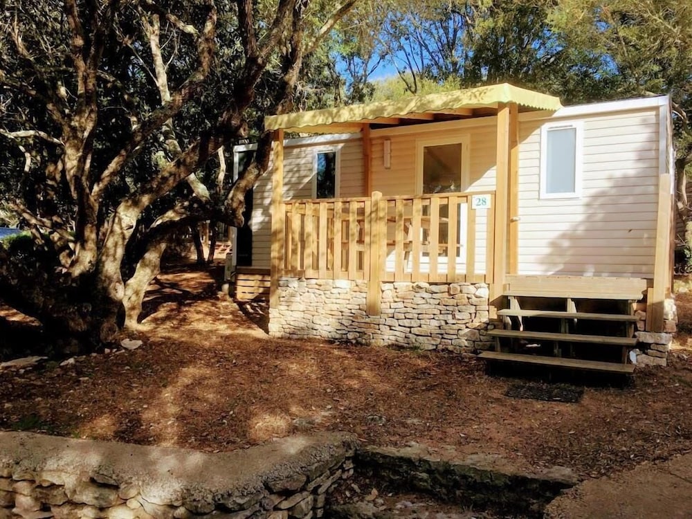 Mobile Home, 2 Bedrooms