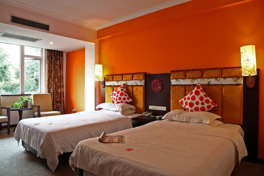 Twin Room, 2 Twin Beds, River View