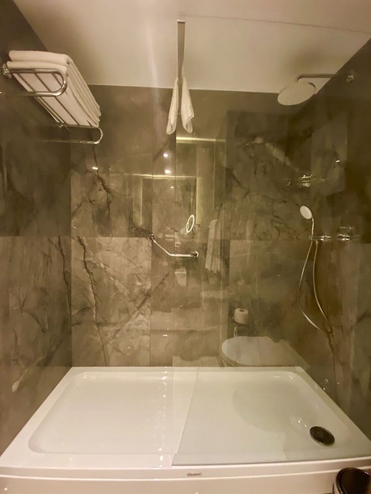 Standard Double or Twin Room, City View photo 3