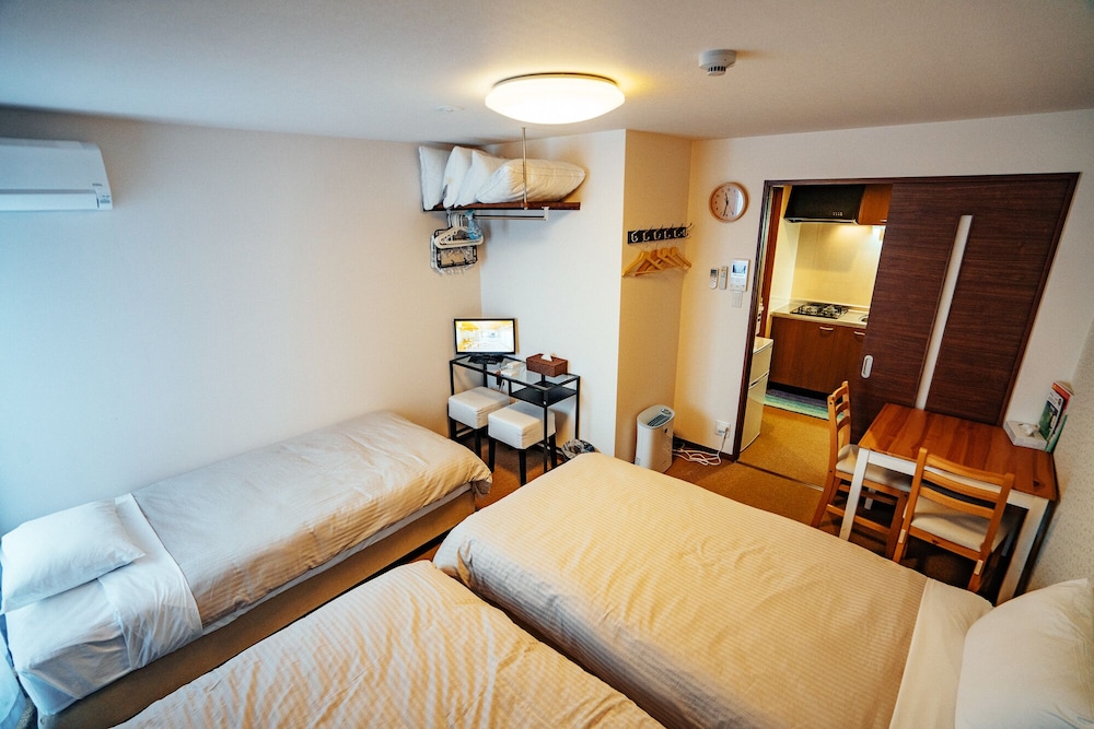Economy Quadruple Room, Multiple Beds, Non Smoking, Kitchen - Photo 1