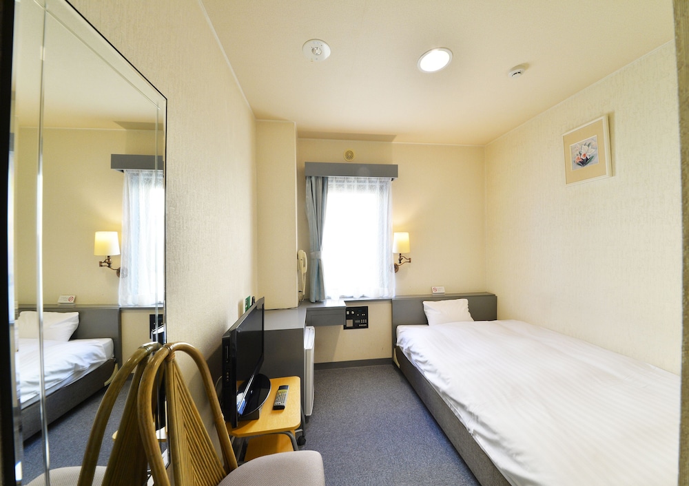 Single Room, Smoking