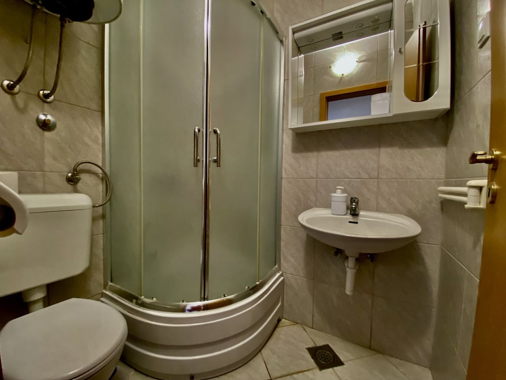 Apartment (A4) photo 2