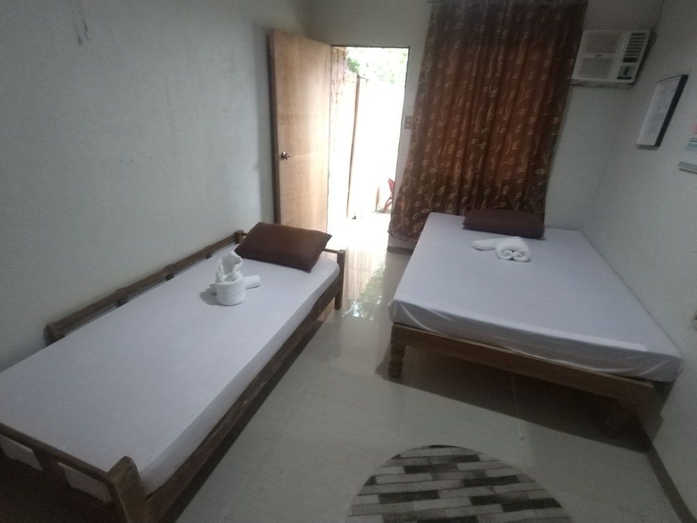 Basic Double or Twin Room photo 1