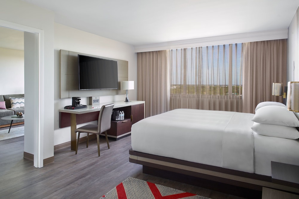 Concierge Room, Club Room, 1 King Bed photo 1