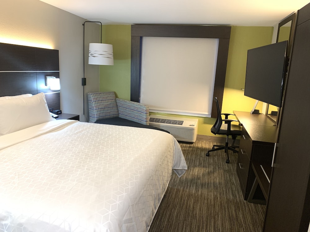 Standard Room, 1 King Bed (Leisure) - Photo 1