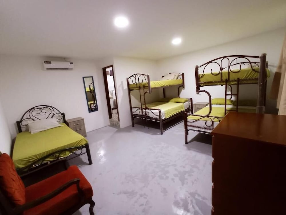 Classic Quadruple Room photo 1