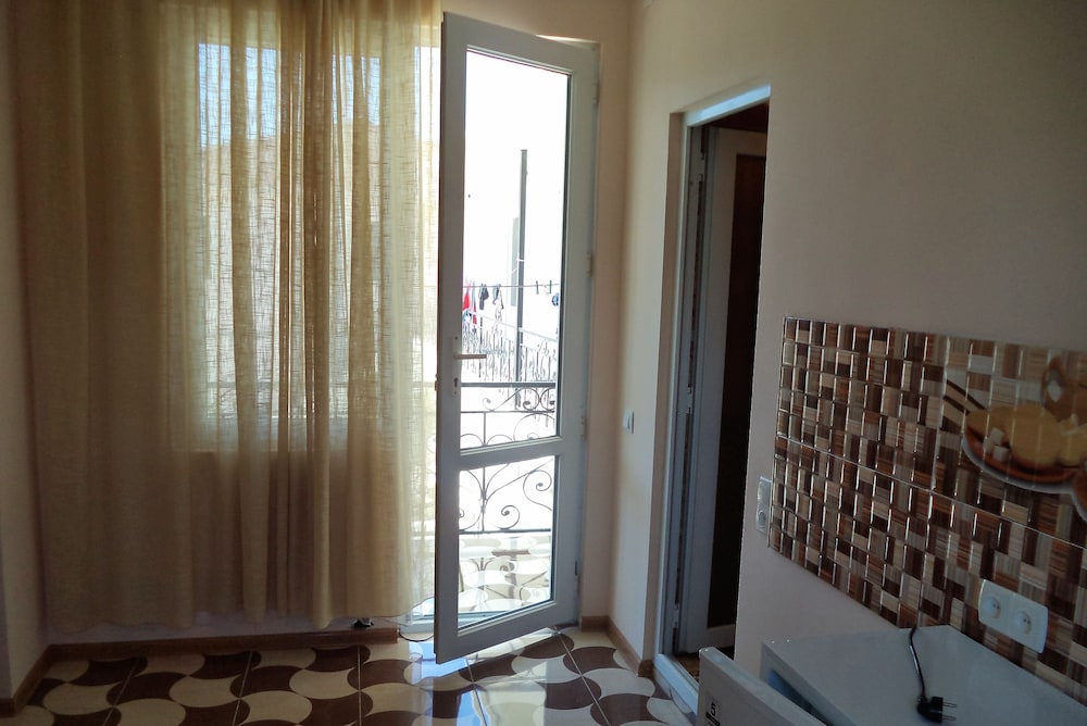 Classic Apartment, Pool View photo 1
