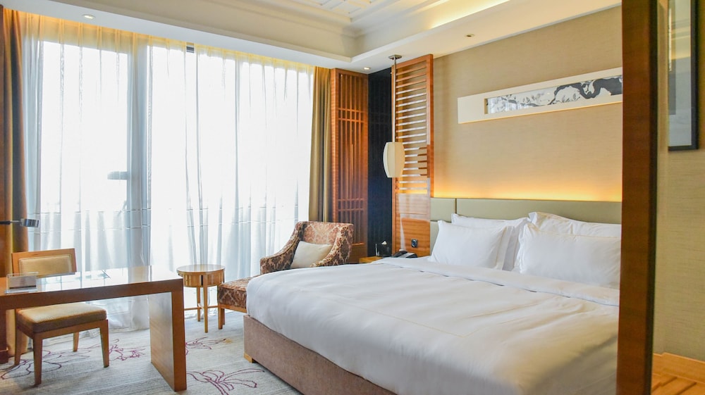 Executive Room, 1 King Bed, Club Lounge Access photo 1