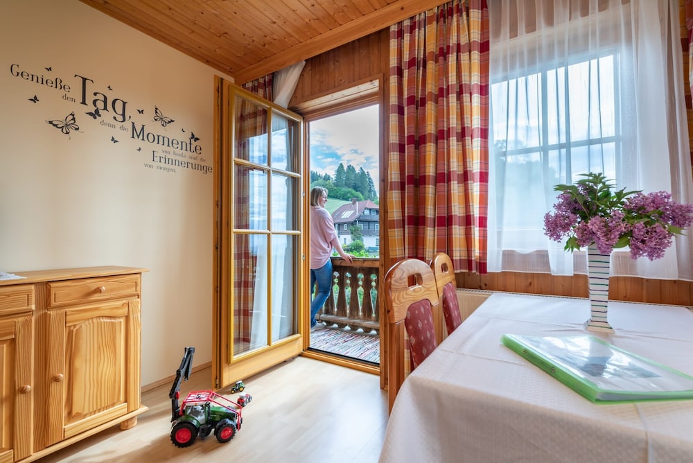 Apartment, 2 Bedrooms, Balcony (Glantal) photo 2