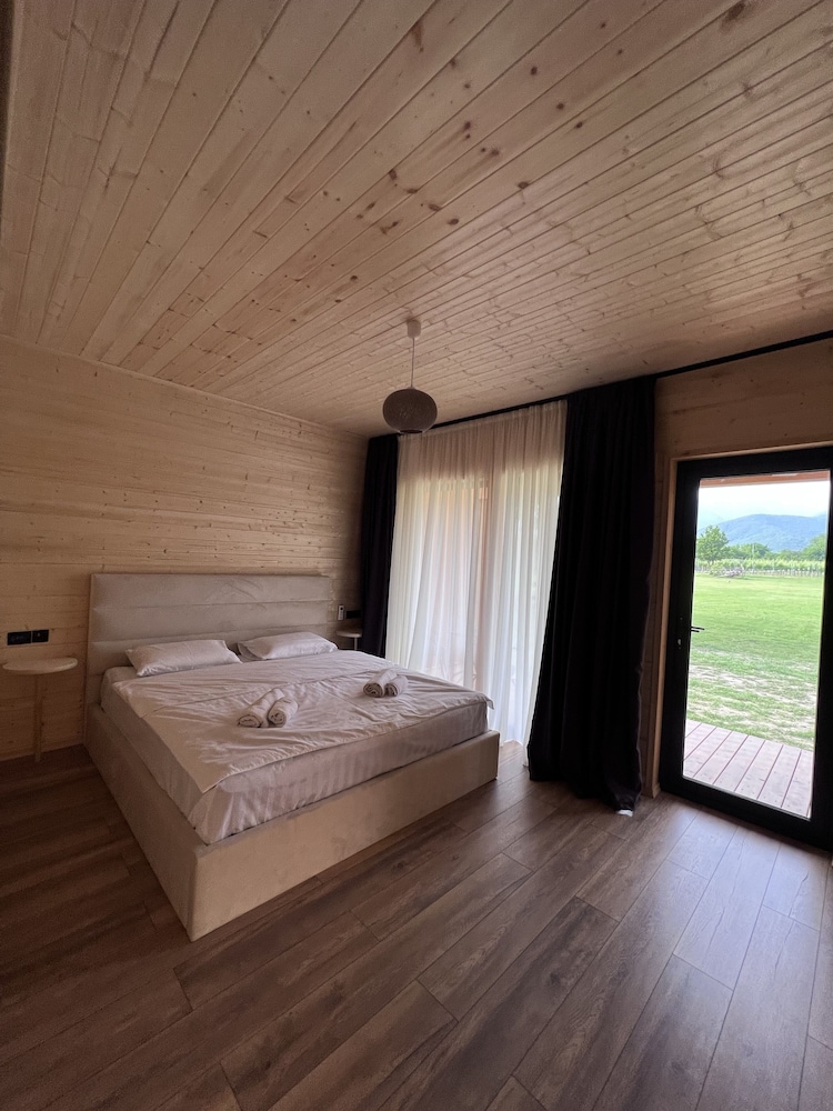 Basic Cabin photo 3