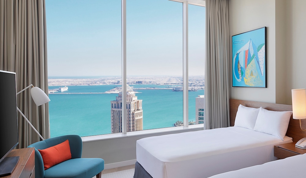 Suite, 1 King Bed, Ocean View - Photo 7