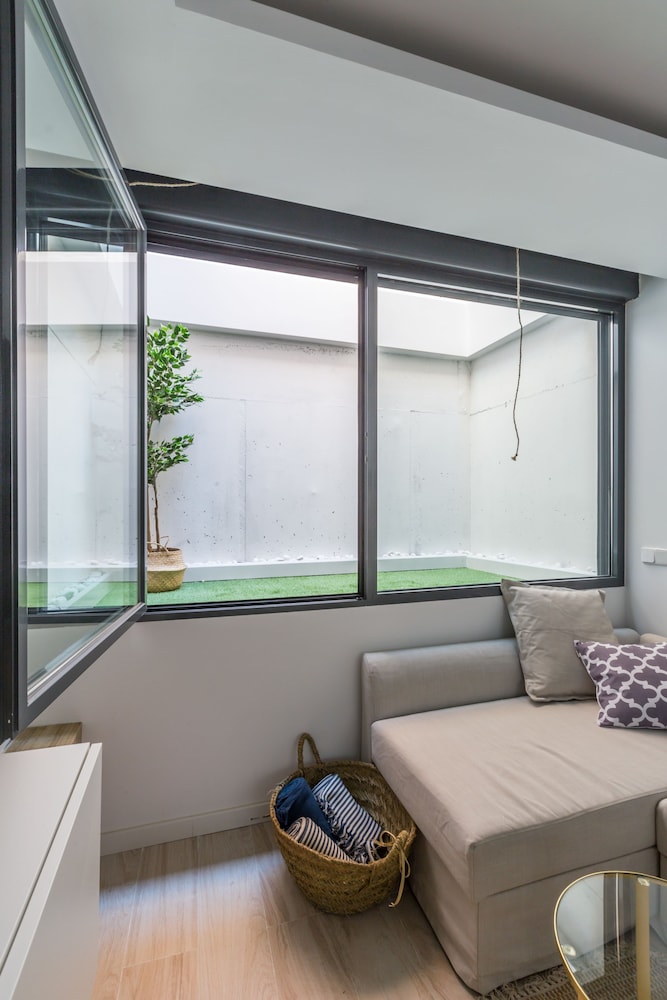 Apartment, Ground Floor - Photo 18