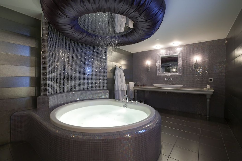 Royal Suite photo 3
