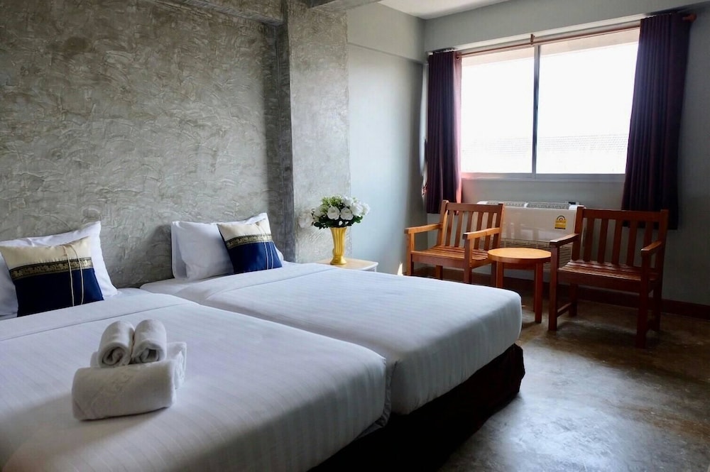 Loft Twin Bed Room photo 1