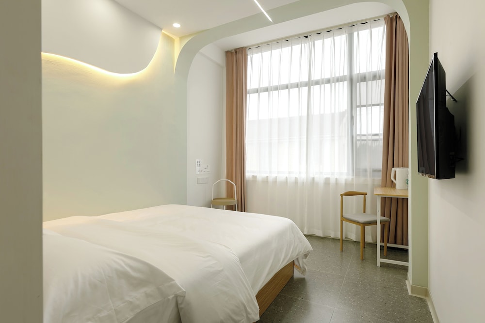 Standard Double Room, Balcony, Courtyard View